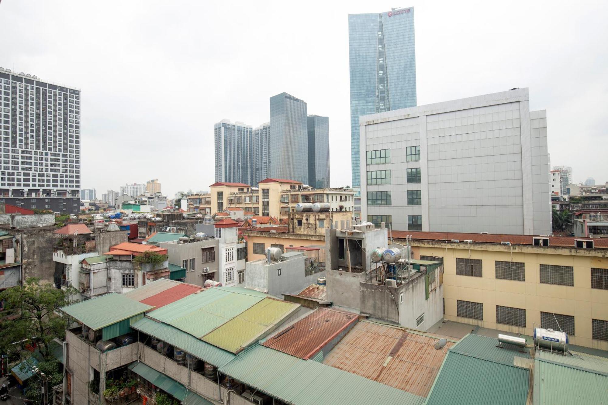 Sumitomo 8 Apartment - Alley 21 Linh Lang Hanoi Esterno foto